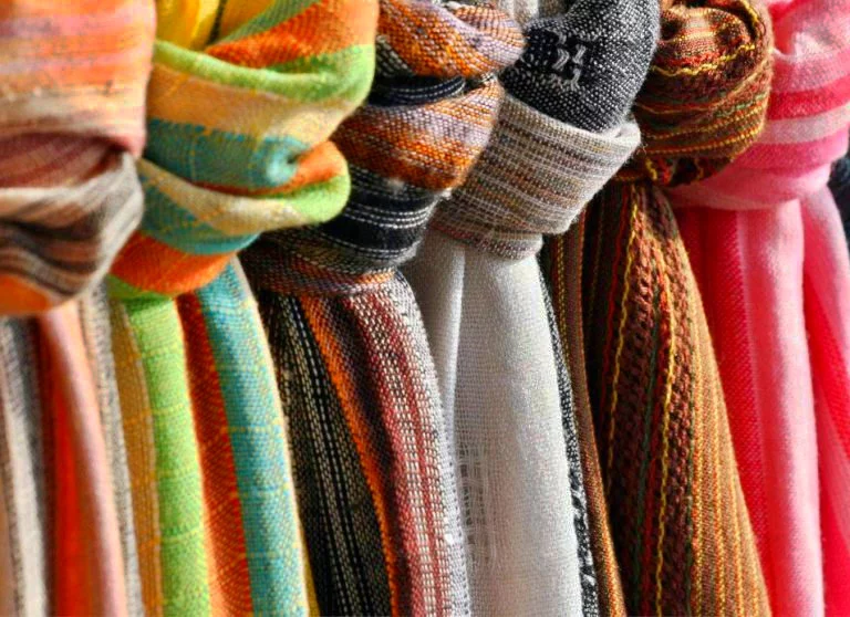 Types de tissus textiles – Différents types de tissus et motifs